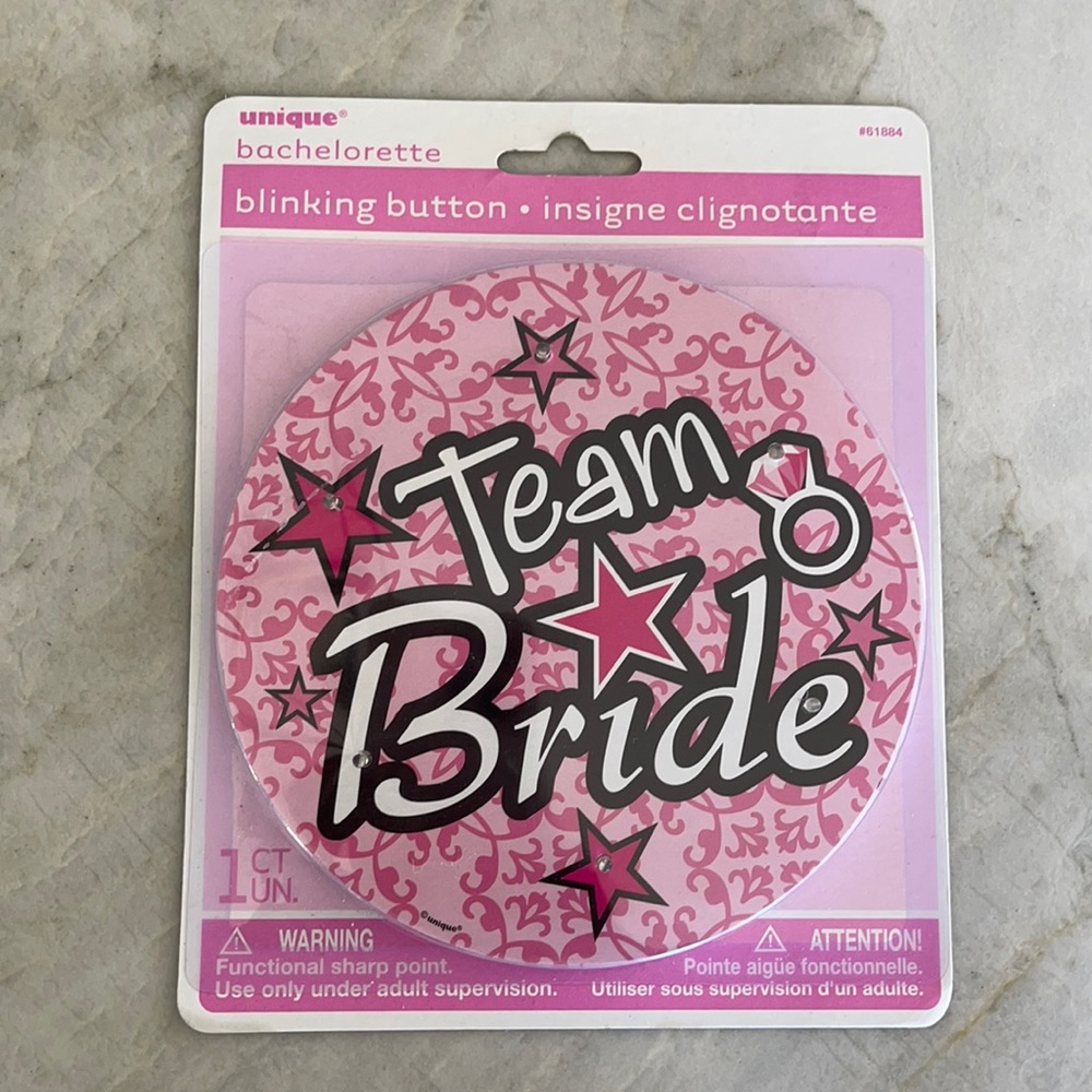 Blinking bride button